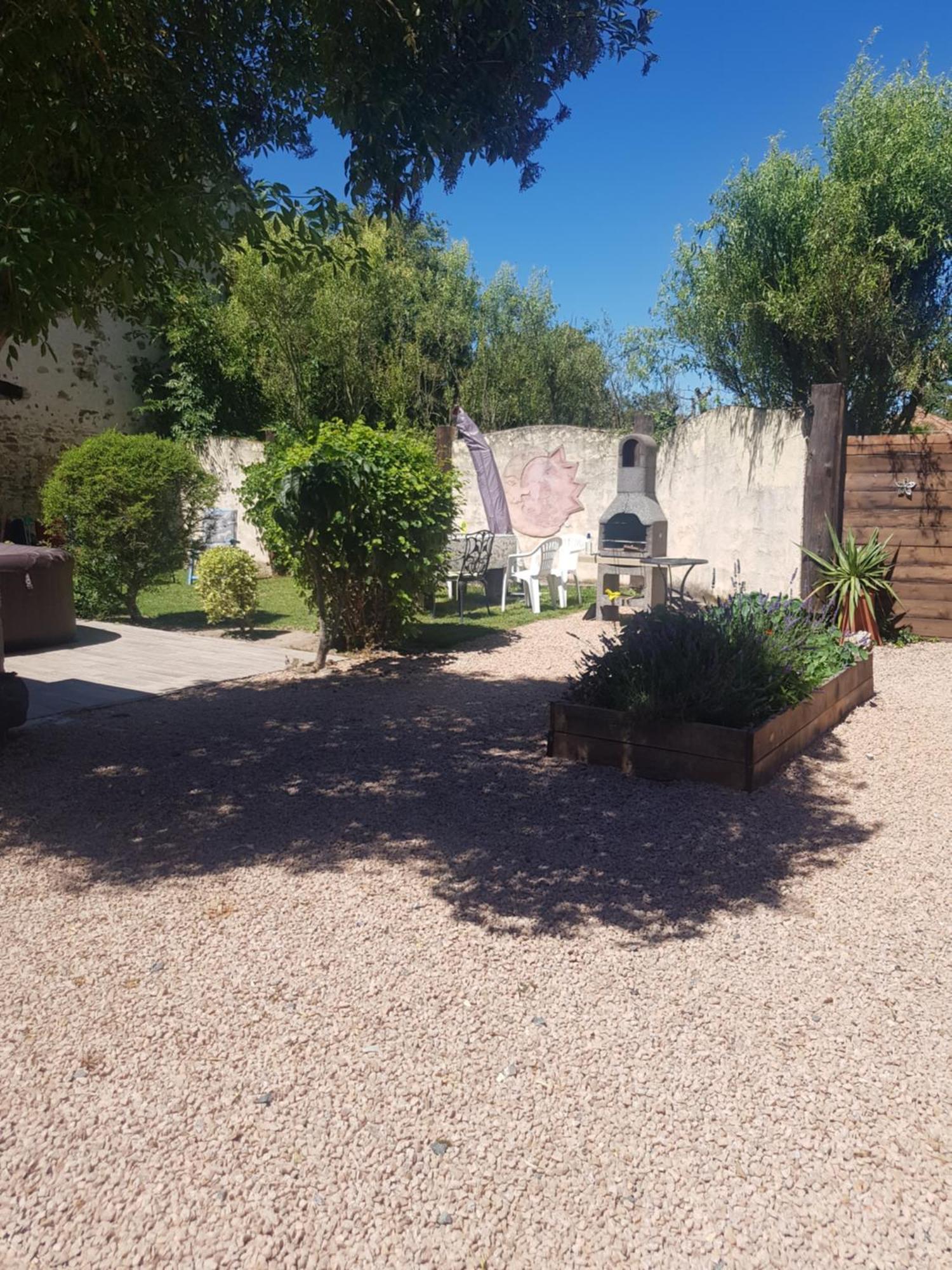 Вилла Le Miette, Family House Sleeps 6 La Celle-sous-Gouzon Экстерьер фото